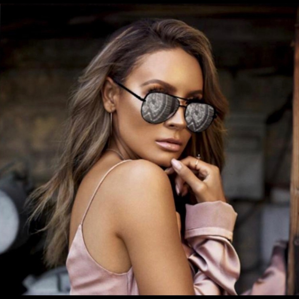 Quay x Desi Perkins High Key Mini Sunglasses